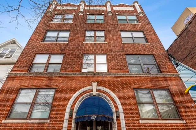 $2,000 | 427 John F. Kennedy Boulevard, Unit 1B, Bayonne, NJ 07002