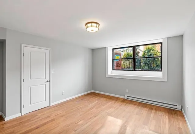 $2,000 | 427 John F. Kennedy Boulevard, Unit 1B, Bayonne, NJ 07002