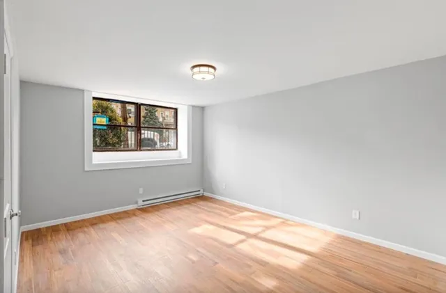 $2,000 | 427 John F. Kennedy Boulevard, Unit 1B, Bayonne, NJ 07002