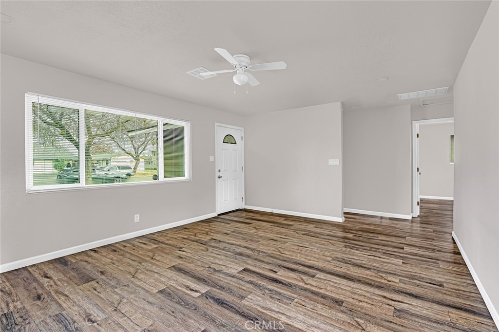 92 East 12th Street Merced, CA 95341 - Photo 7 of 29