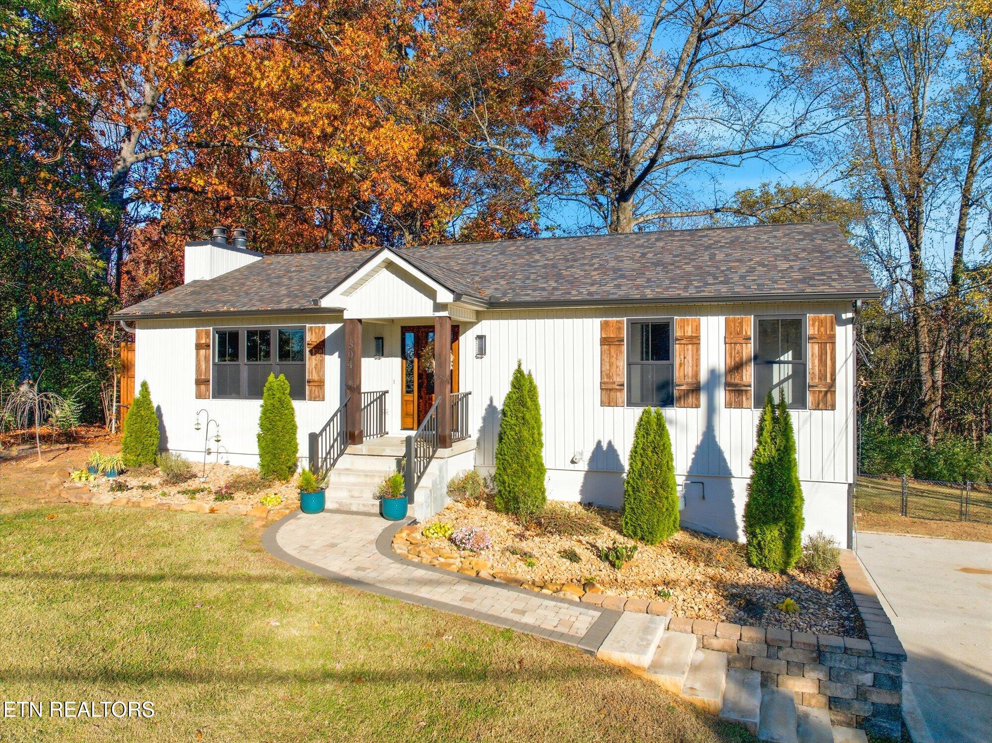 304 Oran Road Knoxville, TN 37934 - Photo 2 of 56 Front of home