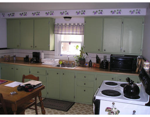 301 Harkness Avenue Springfield, MA 01118 - Photo 12 of 13