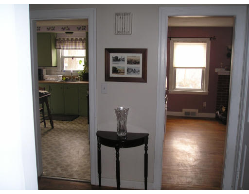 301 Harkness Avenue Springfield, MA 01118 - Photo 10 of 13