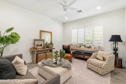 $1,890,627 | 1811 East Claremont Street, Phoenix, AZ 85016
