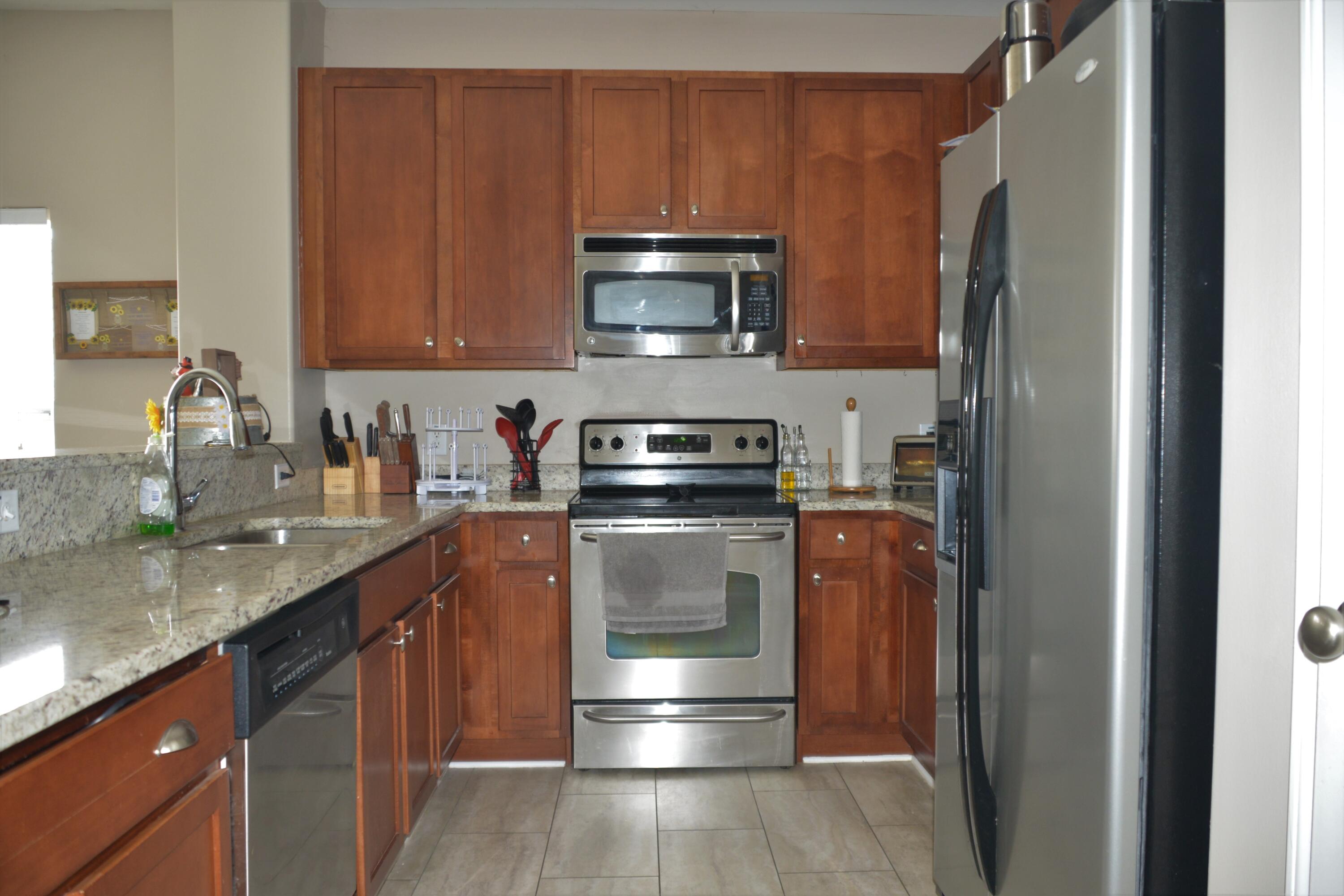 102 Summer View Road Summerville, SC 29486 - Photo 9 of 30 8