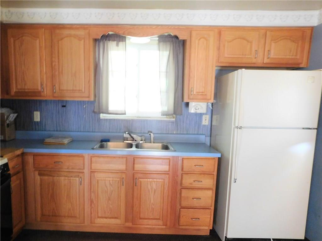 400 Stotler Road Pittsburgh, PA 15235 - Photo 4 of 12 Gallery Image 4