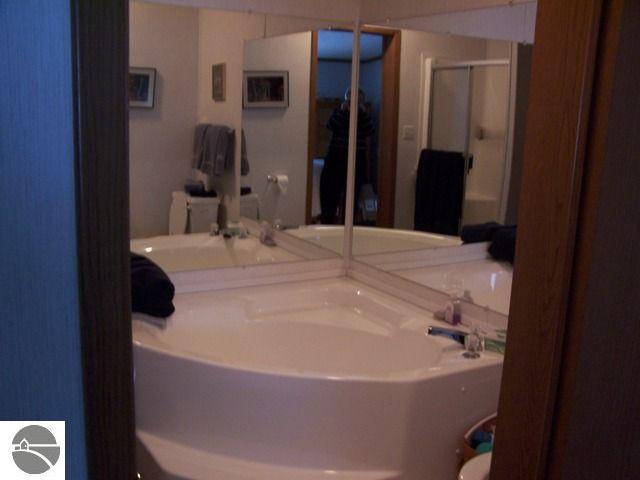 5401 Norton Road Grawn, MI 49637 - Photo 20 of 25 1724439-19.JPG