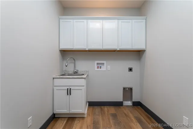 $825,000 | 31291 Los Breezes Circle, Rocky Mount, MO 65072