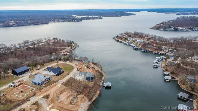 $825,000 | 31291 Los Breezes Circle, Rocky Mount, MO 65072