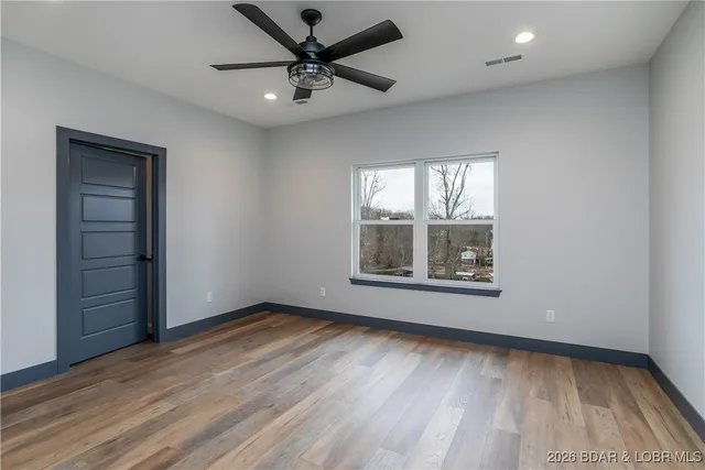 $825,000 | 31291 Los Breezes Circle, Rocky Mount, MO 65072