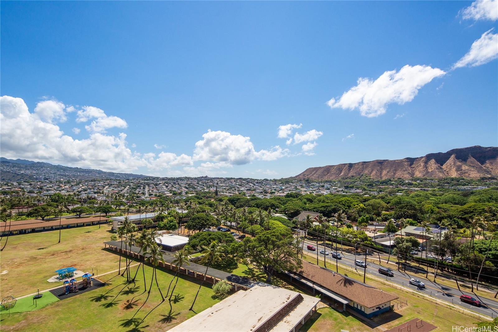 240 Makee Road, Unit 12C Honolulu, HI 96815 - Photo 20 of 21 The view looking east