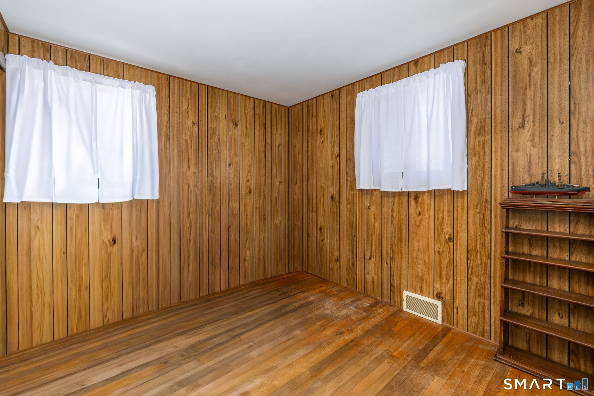 4 Lewis Street Simsbury, CT 06081 - Photo 22 of 30