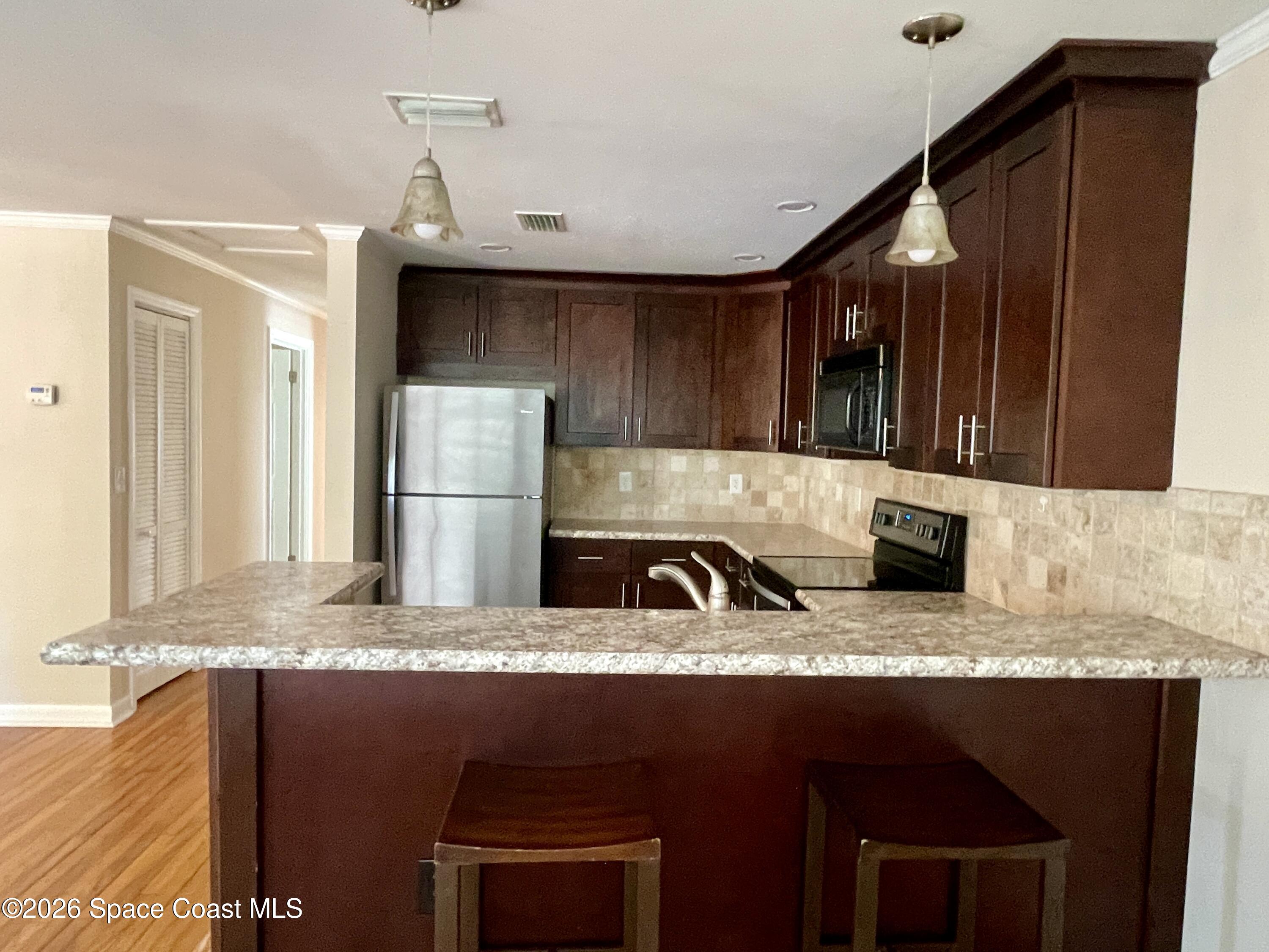 7260 Blue Shore Road Grant, FL 32949 - Photo 5 of 23 Kitchen