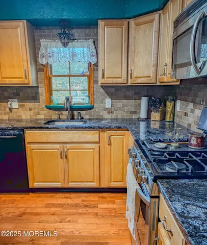 $699,900 | 1972 Glen Oak Drive, Forked River, NJ 08731