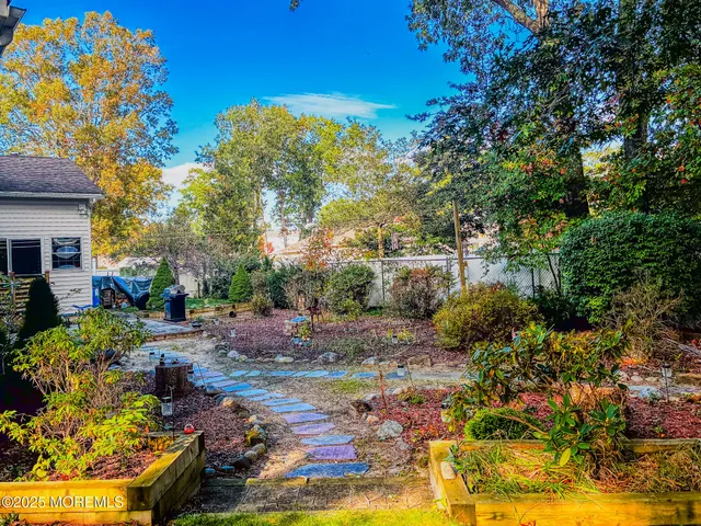 $675,000 | 1972 Glen Oak Drive, Forked River, NJ 08731