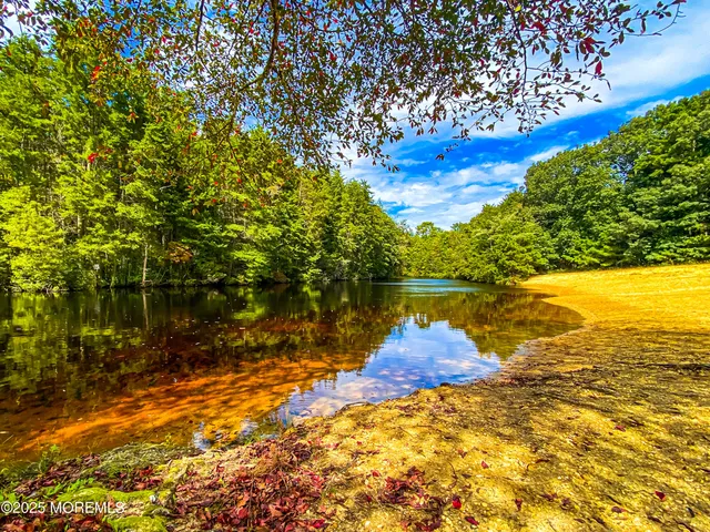 $675,000 | 1972 Glen Oak Drive, Forked River, NJ 08731