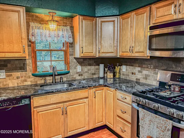 $699,900 | 1972 Glen Oak Drive, Forked River, NJ 08731