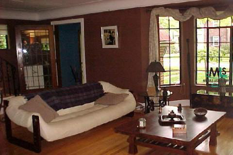 893 Fisher Road Grosse Pointe, MI 48230 - Photo 3 of 9 783453-2.JPG