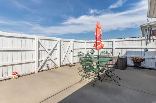 $259,900 | 7420 Megan Brooke Lane, Evansville, IN 47725