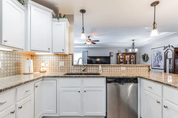 $259,900 | 7420 Megan Brooke Lane, Evansville, IN 47725