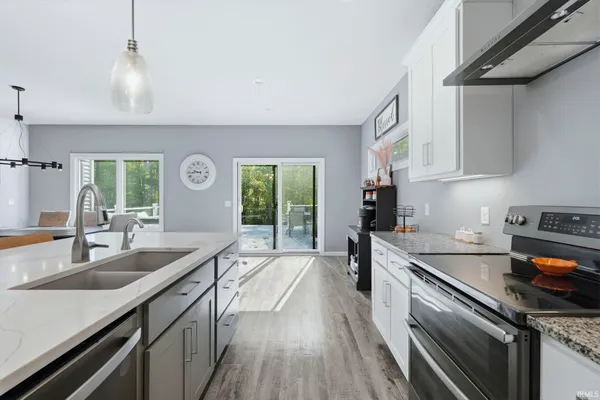 $640,000 | 2681 West 150 South, Warsaw, IN 46580