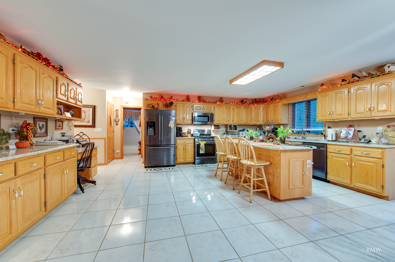 533 Ellsworth Avenue Addison, IL 60101 - Photo 10 of 35 Gallery Image 10