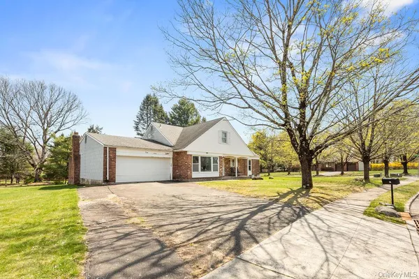 $1,389,000 | 12 Concord Drive, Monsey, NY 10952