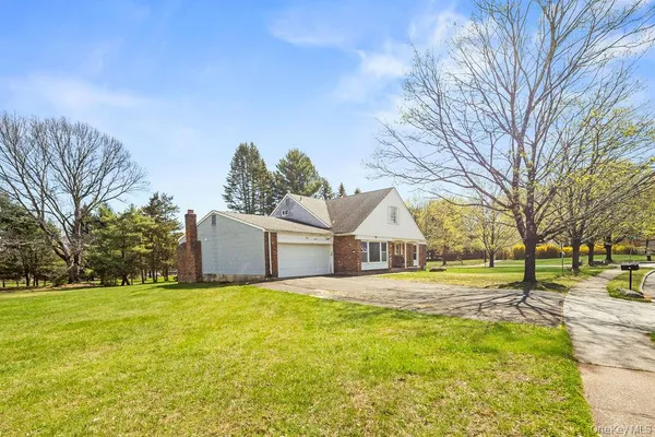 $1,389,000 | 12 Concord Drive, Monsey, NY 10952