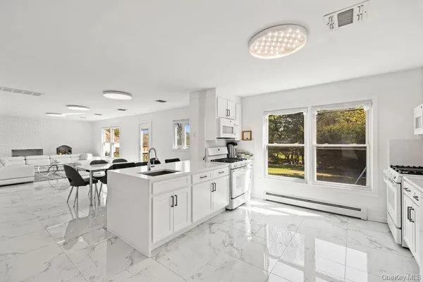 $1,389,000 | 12 Concord Drive, Monsey, NY 10952