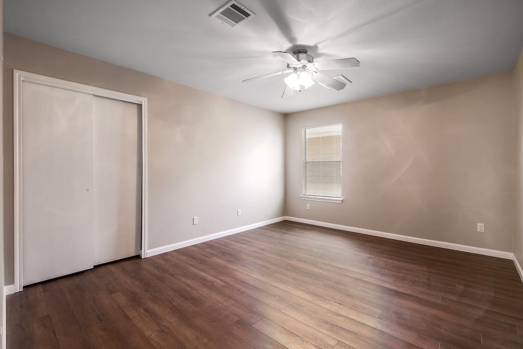 17901 Violet Lane Elgin, TX 78621 - Photo 8 of 10