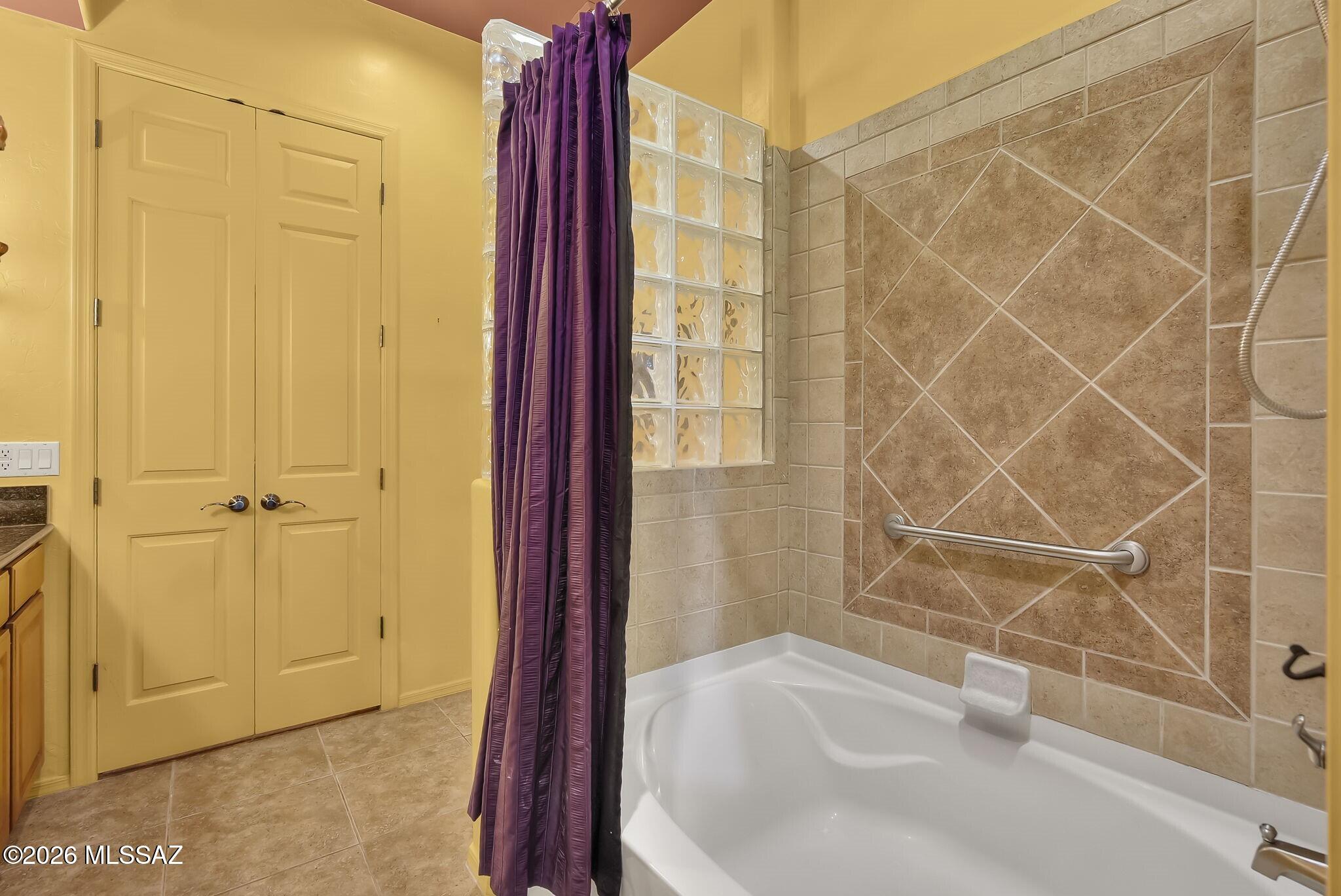 101 Post Way Tubac, AZ 85646 - Photo 16 of 31 a bathroom with a bathtub and a shower