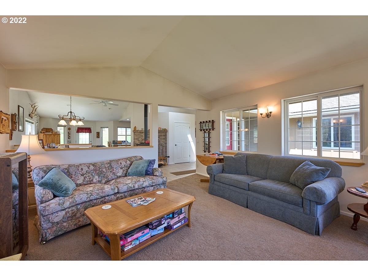 64978 Aspen Grove Road Enterprise, OR 97828 - Photo 4 of 25 Gallery Image 4