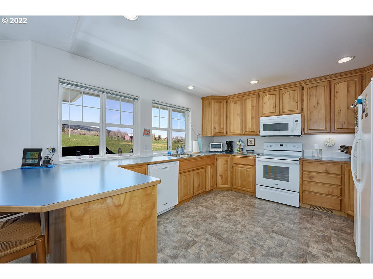 64978 Aspen Grove Road Enterprise, OR 97828 - Photo 9 of 25 Gallery Image 9