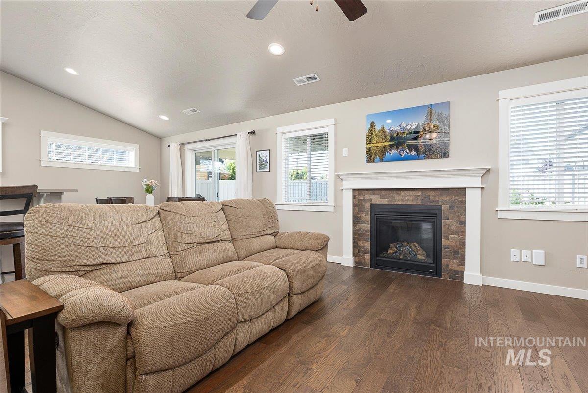 6861 South Maverick Way Boise, ID 83709 - Photo 17 of 46