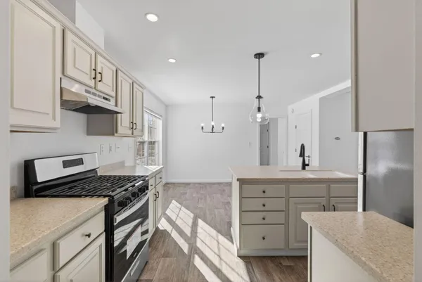 $399,900 | 6 Bayberry Court, Augusta, ME 04330