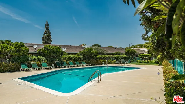 a view of a basketball court