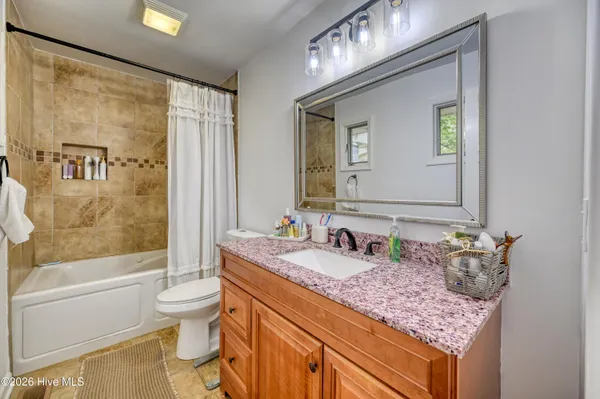 $2,800 | 206 Ravenswood Road, Hampstead, NC 28443