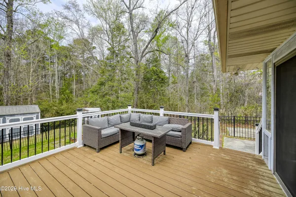 $2,800 | 206 Ravenswood Road, Hampstead, NC 28443