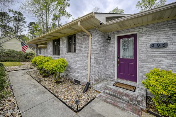 $2,800 | 206 Ravenswood Road, Hampstead, NC 28443