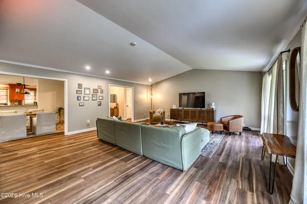 $2,800 | 206 Ravenswood Road, Hampstead, NC 28443