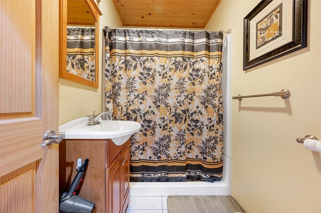 268 Tipton Rock Road Southbridge, MA 01550 - Photo 29 of 42 Gallery Image 29