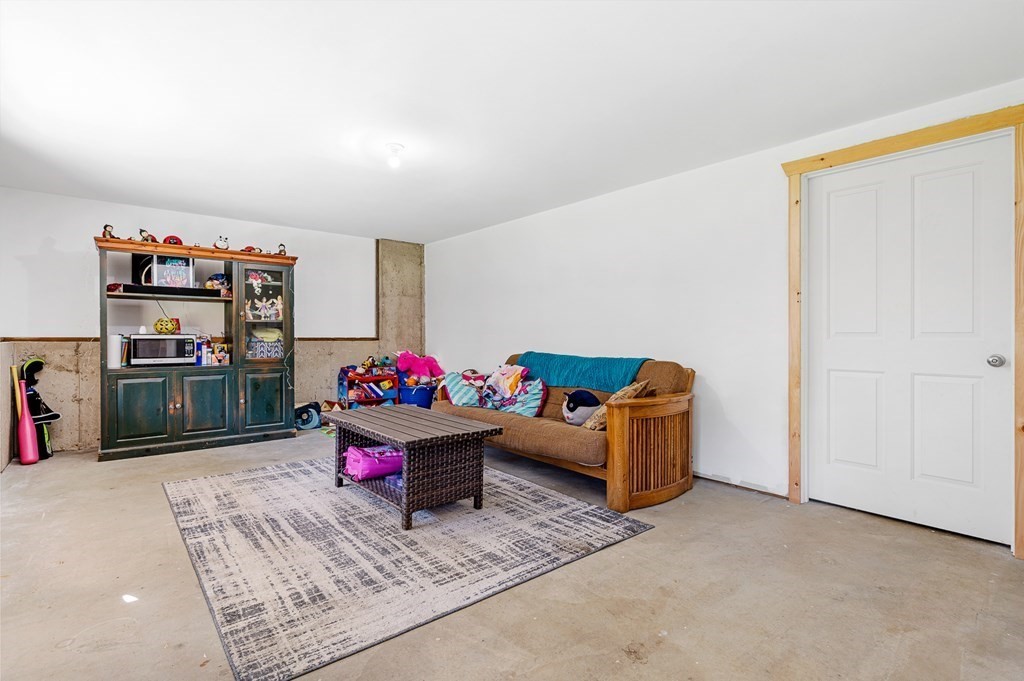 268 Tipton Rock Road Southbridge, MA 01550 - Photo 31 of 42 Gallery Image 31