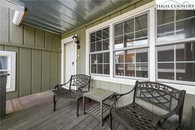 $475,000 | 214 Village Green, Unit B2, Blowing Rock, NC 28605