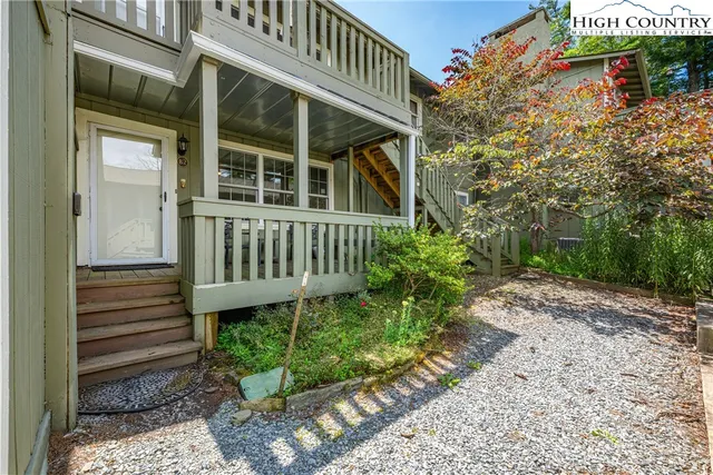 $475,000 | 214 Village Green, Unit B2, Blowing Rock, NC 28605
