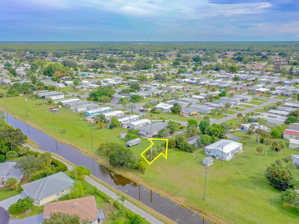 9 St Tropez Drive Naples, FL 34112 - Photo 9 of 10