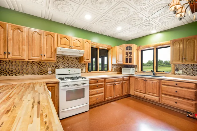 $1,100,000 | 4450 50th Avenue, Sears, MI 49679