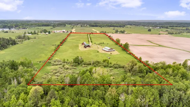 $1,100,000 | 4450 50th Avenue, Sears, MI 49679