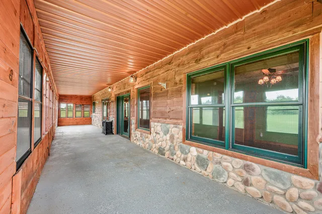 $1,100,000 | 4450 50th Avenue, Sears, MI 49679