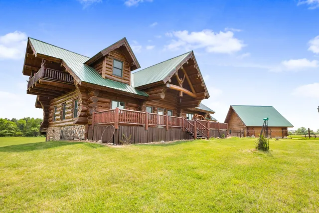 $1,100,000 | 4450 50th Avenue, Sears, MI 49679