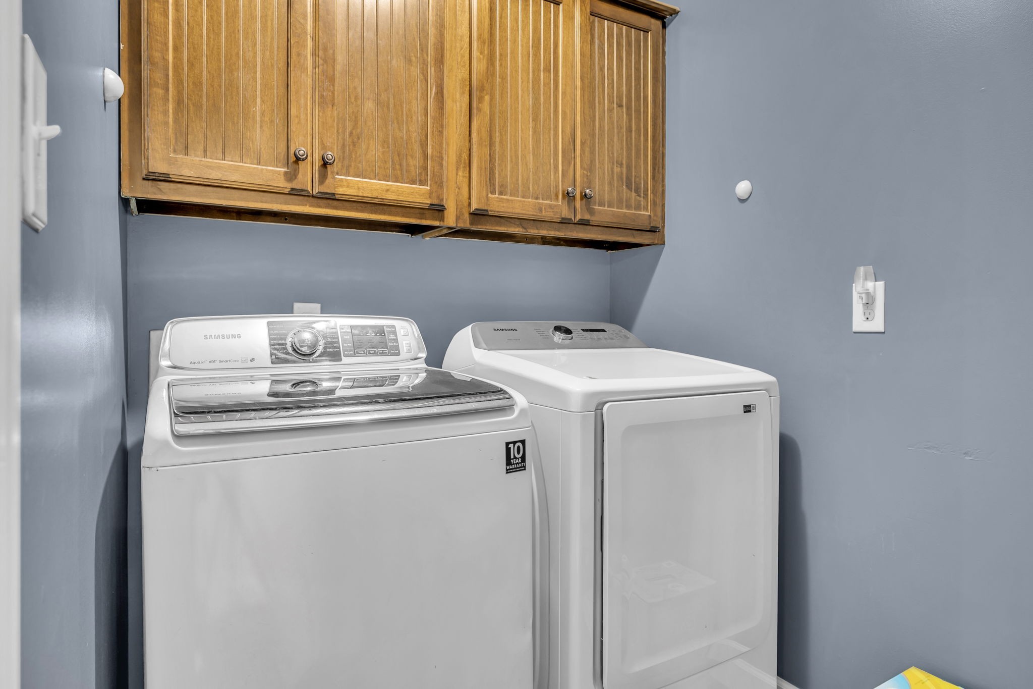 2164 Akersville Road Lafayette, TN 37083 - Photo 23 of 32 a utility room with dryer and washer